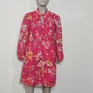 Jessica Howard—known for offering wardrobe solutions for both day and evening oc